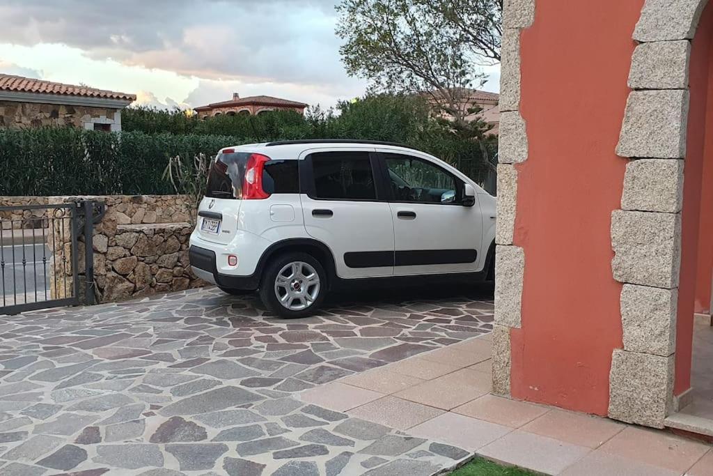 Villetta Laura San Teodoro  Exteriör bild